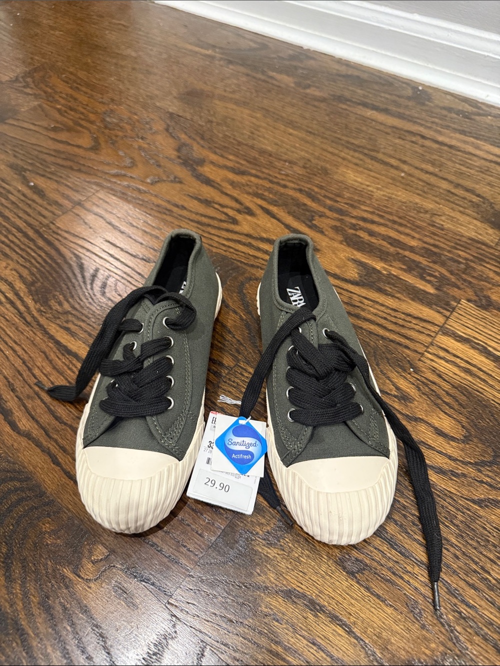 ZARA Olive Canvas Low-Top Sneakers with Black Laces